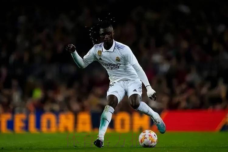 离谱!自媒体晒文:皇马转账巴黎 姆总7月22日亮相